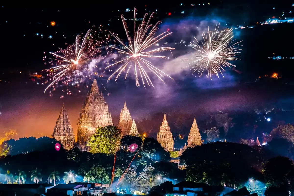 5 Ide yang Asik Dilakukan Pada Malam Pergantian Tahun