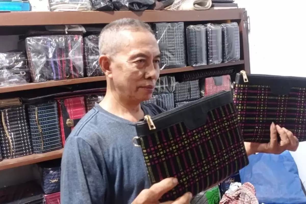 Dompet tenun Baduy Laris di Bali, Omzet Sepekan Tembus Rp 24 Juta