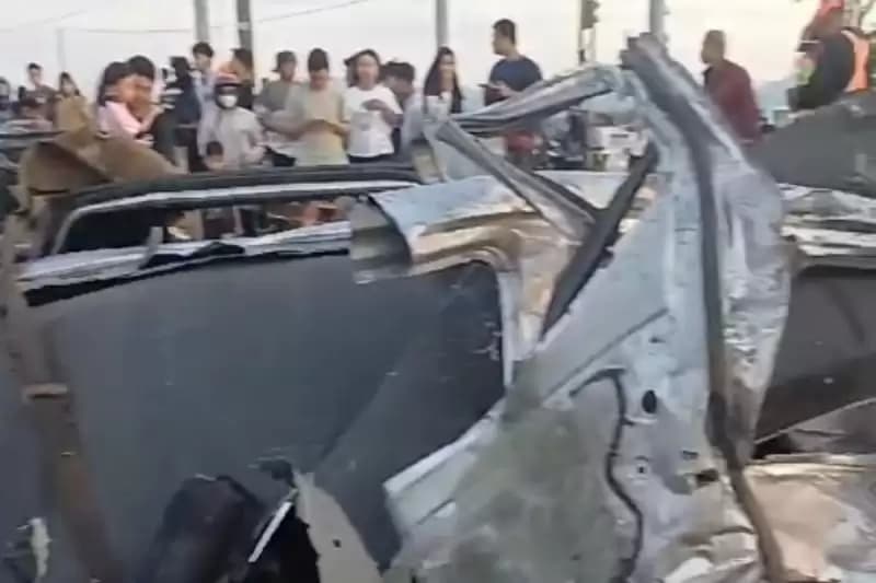 Kecelakaan KA Gaya Baru Malam vs Mobil di Klaten, 2 Orang Tewas
