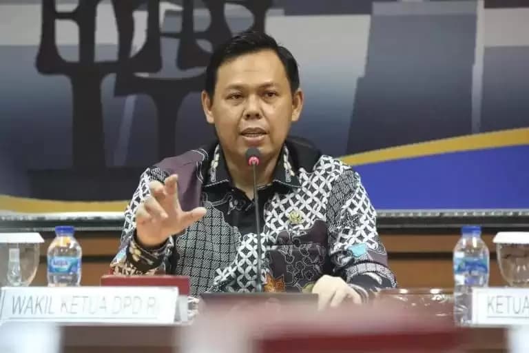 Luhut Wacanakan Kenaikan Pajak Kendaraan Bermotor, Sultan Singgung Fenomena Green Inflation