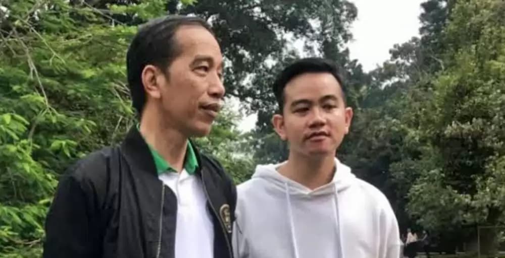 Joko Widodo Sudah Tak Malu-malu "Jungkir Balik" Naikkan Elektabilitas Anaknya!