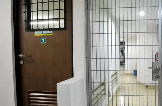 Punguti Duit Tahanan KPK Lalu Minta Maaf, Simple Kan?