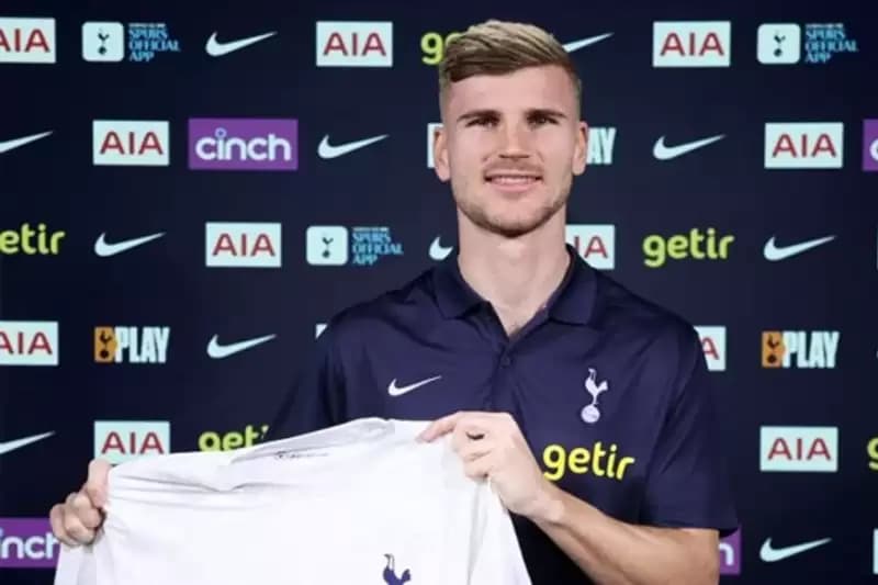 Tottenham Pinjam Timo Werner hingga Akhir Musim