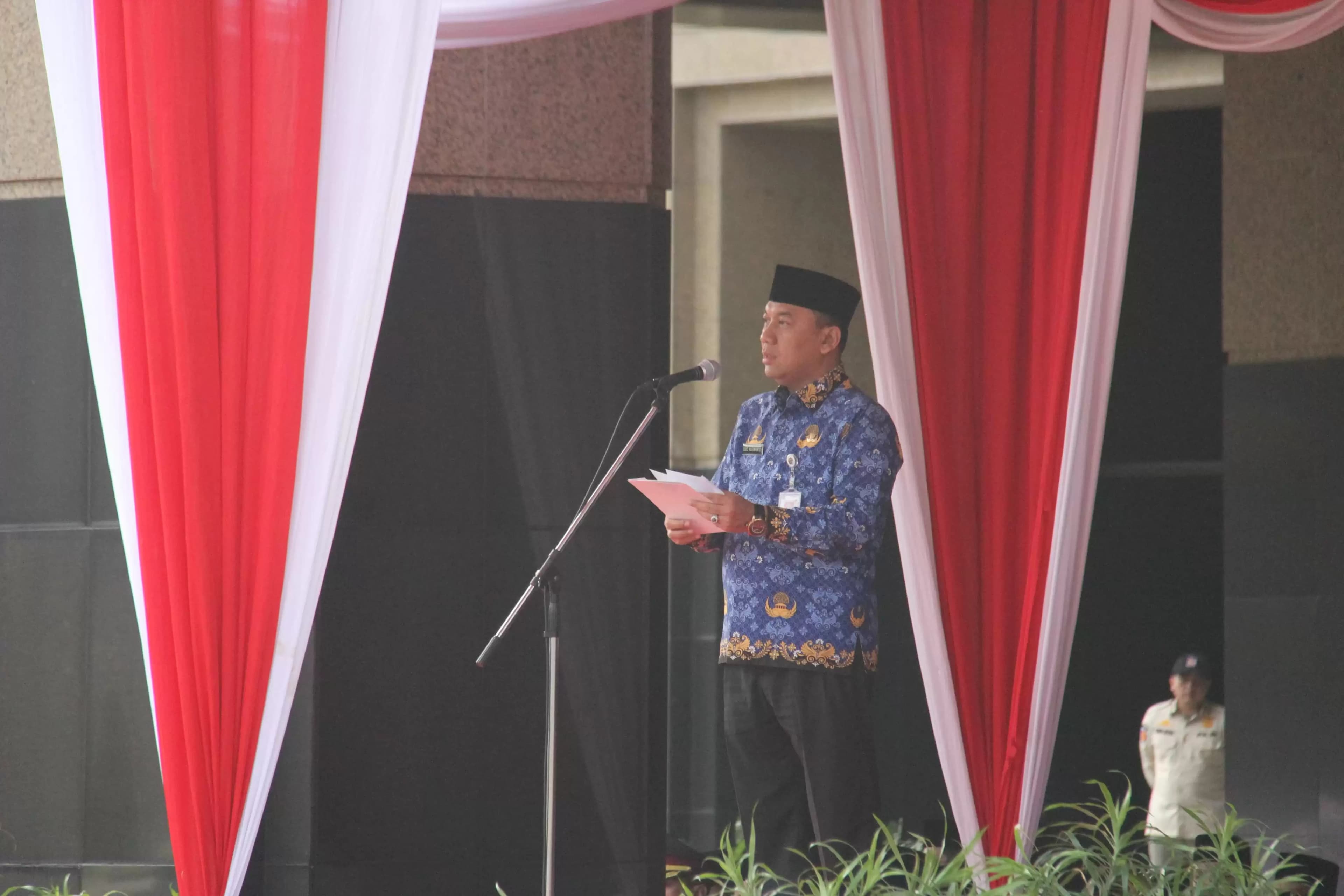 Wali Kota Jakbar Serukan Semangat Hari Pahlawan: Beri Pelayanan Terbaik Kepada Masyarakat