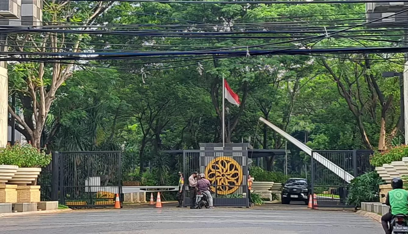 Polisi Geledah Apartemen di Jaksel Diduga Milik Firli Bahuri, Petugas Keamanan Beberkan Hal Ini