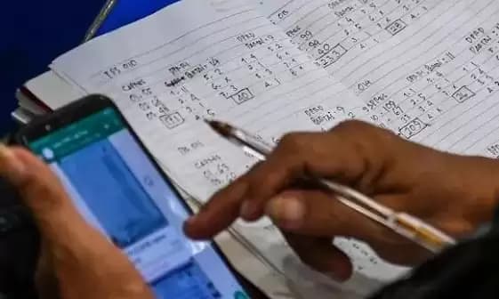 Pemilu 2024: Partai Mana Saja yang Suaranya Naik?