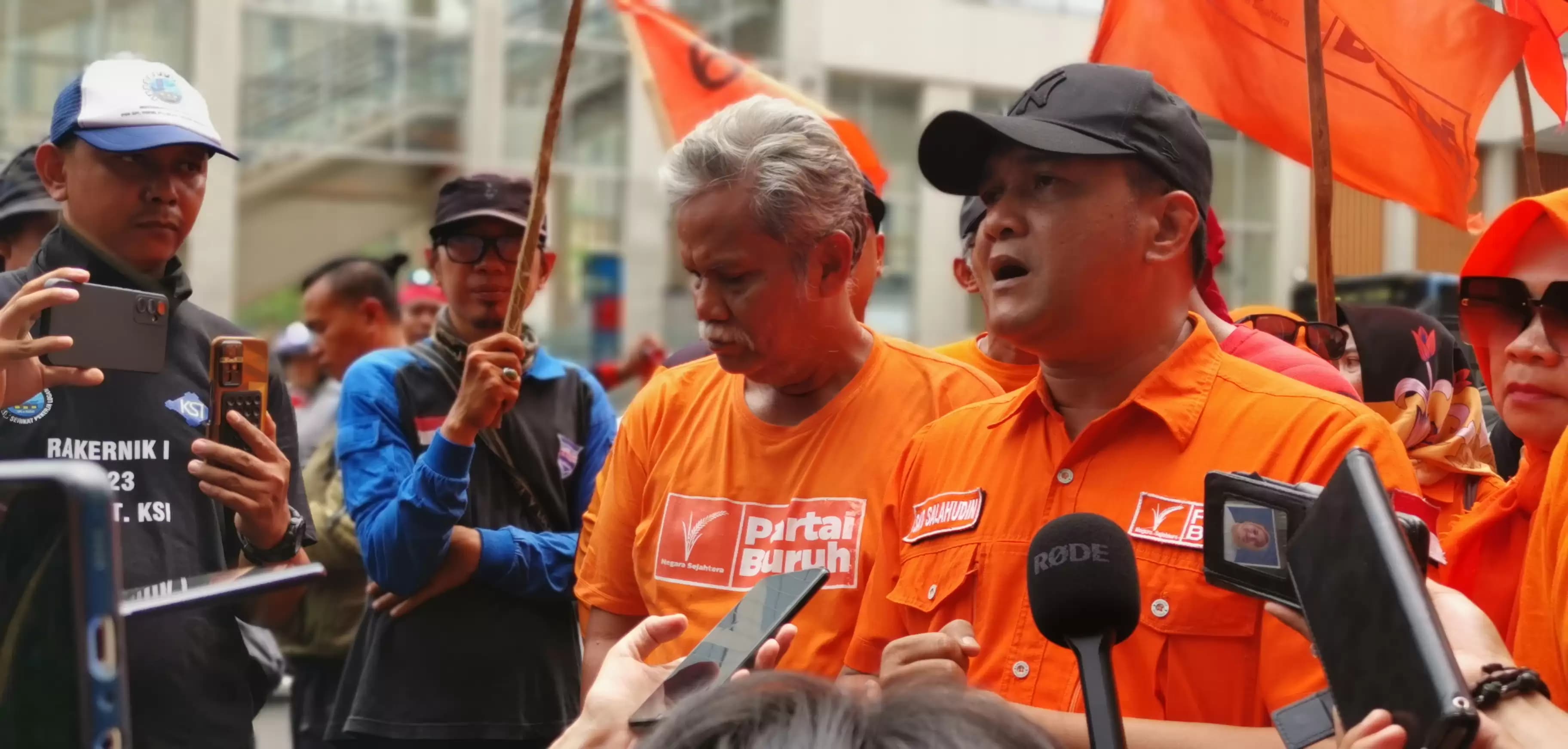 Gelar Aksi Demonstrasi, Partai Buruh Minta Bawaslu Beri Jaminan Hak Politik Kepada Anggotanya