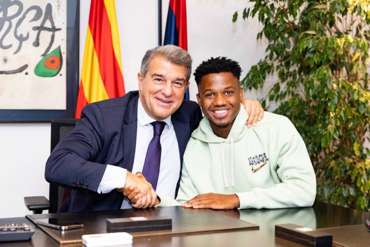 Resmi, Ansu Fati Bertahan di Barcelona Hingga 2027