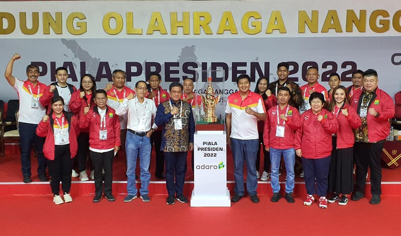 Ketum PBSI dan Maruarar Saksikan Pertandingan Bulutangkis Piala Presiden 2022 di GOR Kopassus