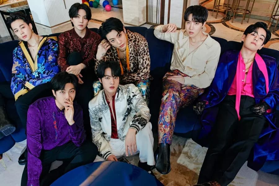 ARMY Siap-siap! BTS Bakal Rilis Buku pada Juli 2023
