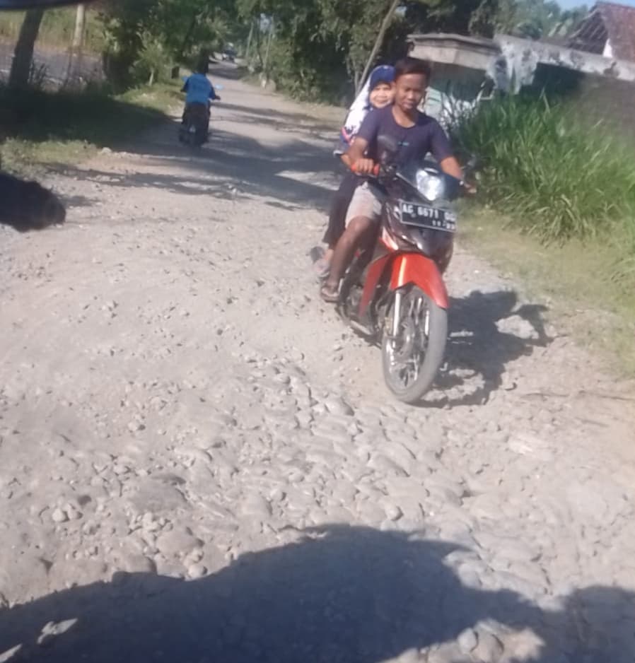 Ruas Jalan Penghubung Sidodadi-Karangrejo Rusak Parah, DPUPR Pemkab Blitar: Kewenangan Masih Pada Desa