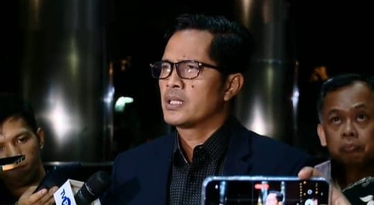 Kuasa Hukum Eks Mentan Syahrul: Saya Nggak Tahu yang Terjadi Malam Ini Kenapa