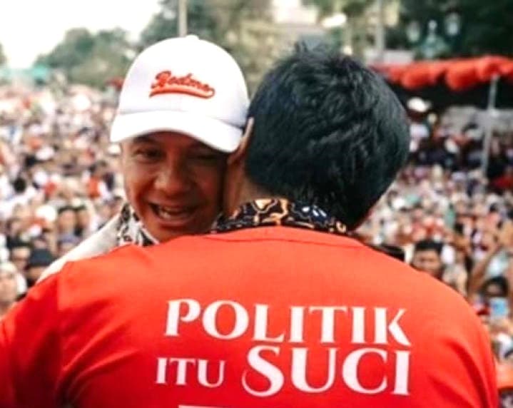 Ganjar Hapus Foto Bersama Politisi PDIP, Kebebasannya Sebagai Capres Digenggam Elite-elite Partai!