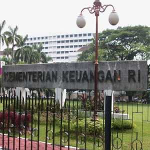 Diduga Lindungi TPPU, Prof Anthony Minta Penegak Hukum Periksa Pejabat Kemenkeu
