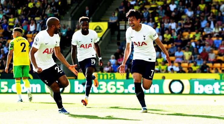 Mohamed Salah dan Son Heung-min Raih Sepatu Emas Premier League
