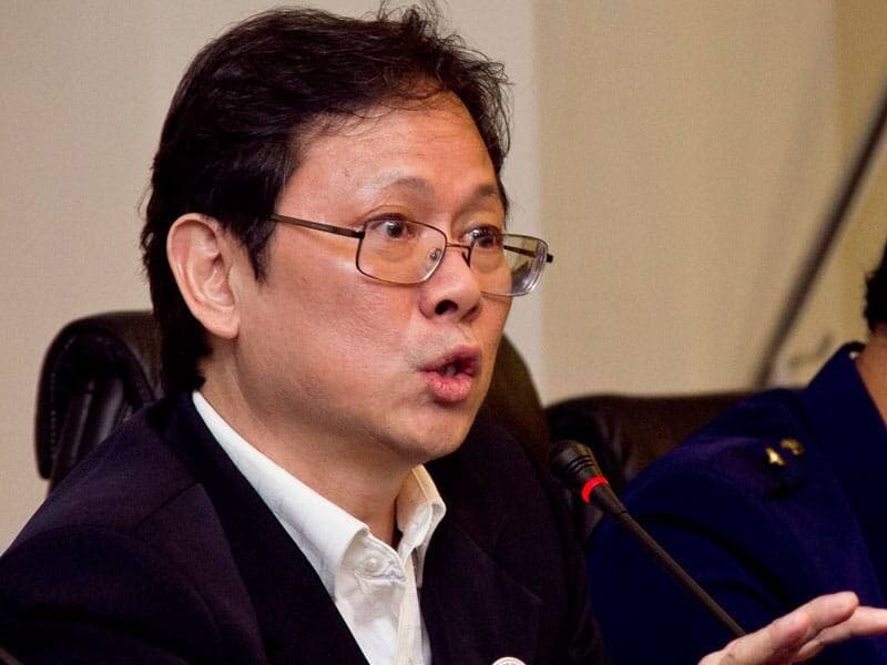 Partai Politik Mencengkeram, L’etat C’est Moi: Negara adalah Saya