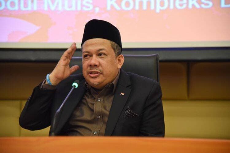 Menyusahkan Rakyat! Fahri Hamzah Nilai Argumentasi Pemerintah Soal Kenaikan BBM, Retorika Belaka!