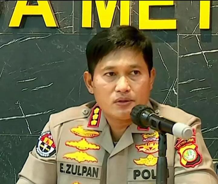 Roy Suryo Jadi Tersangka Meme Stupa