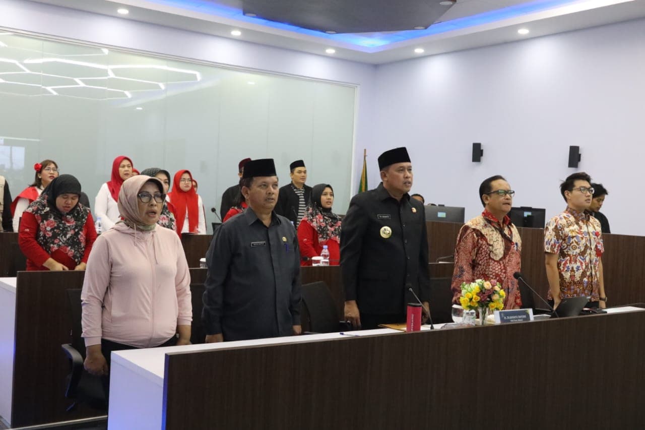 Wali Kota Bekasi Beri Arahan Kepada PPPK Lewat Zoom Meeting