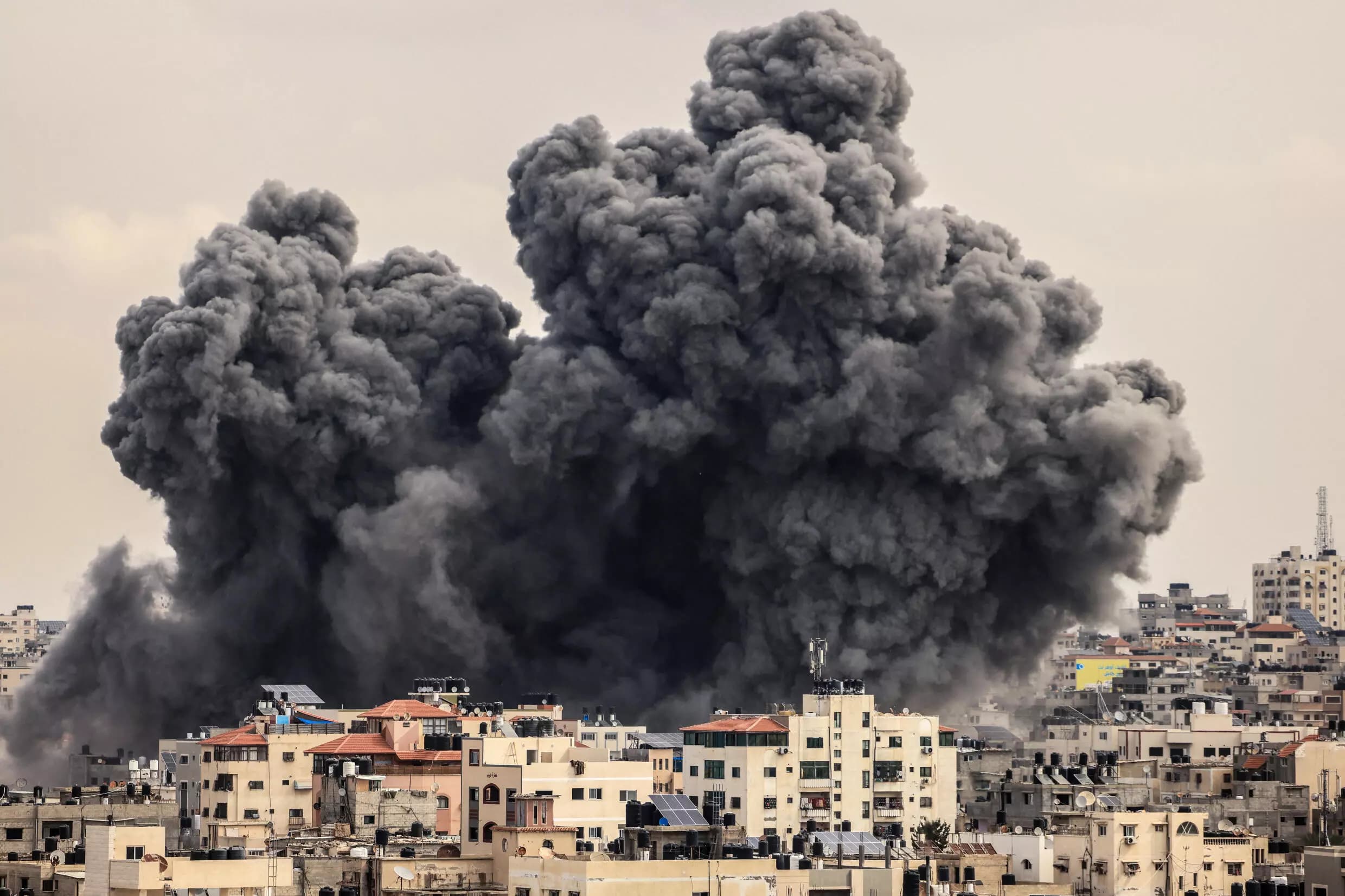 Balas Serangan Hamas, Israel Jatuhkan 6 Ribu Bom di Gaza