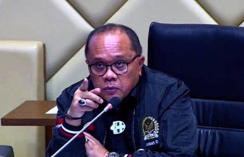 Anggap Dukungan APDESI Langgar Konstitusi, Politikus PDIP: Kades Dilarang Bermain Politik