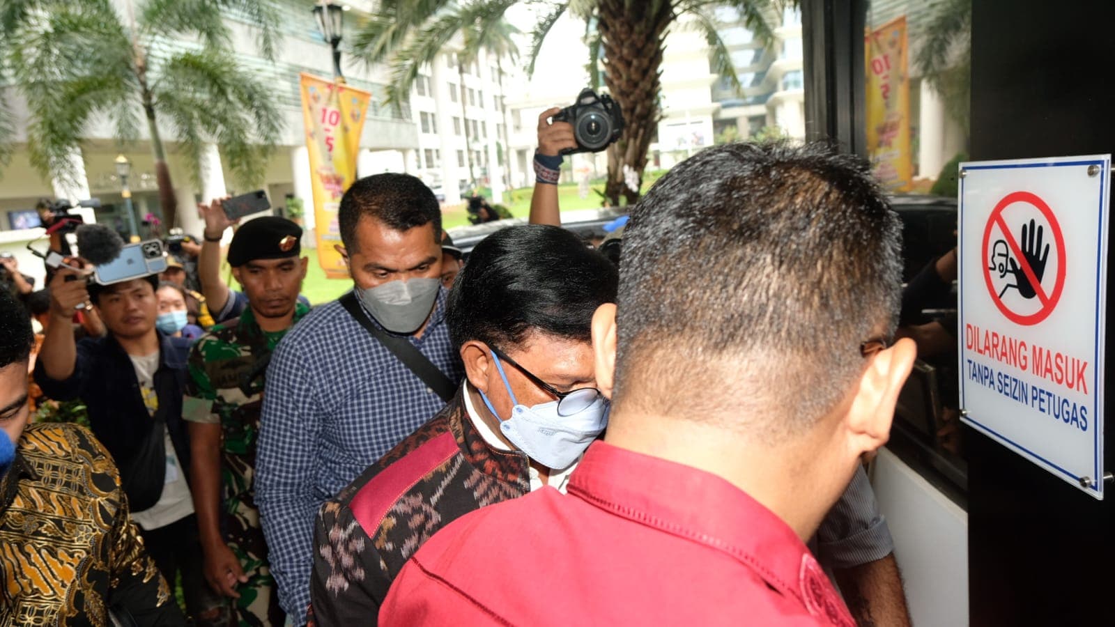 Kembalikan Uang Setengah Miliar ke Kejagung, Adik Johnny G Plate Jangan Harap Lolos Jeratan Hukum di Kasus Korupsi BTS Kominfo 