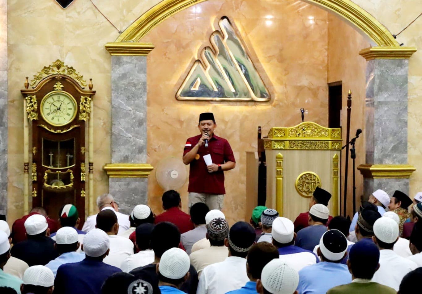 Kakanwil Kemenkumham DKI Salat Tarawih Bersama Warga Binaan di Lapas Narkotika Jakarta