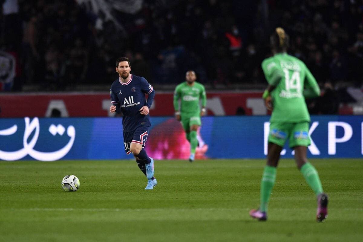 Messi Gagal Bawa PSG Juara Liga Champions, Dia Membawa PSG Lebih Kaya