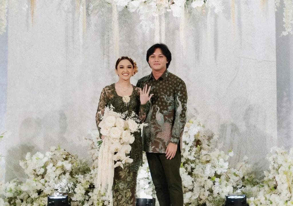 Rizky Febian dan Mahalini Resmi Tunangan