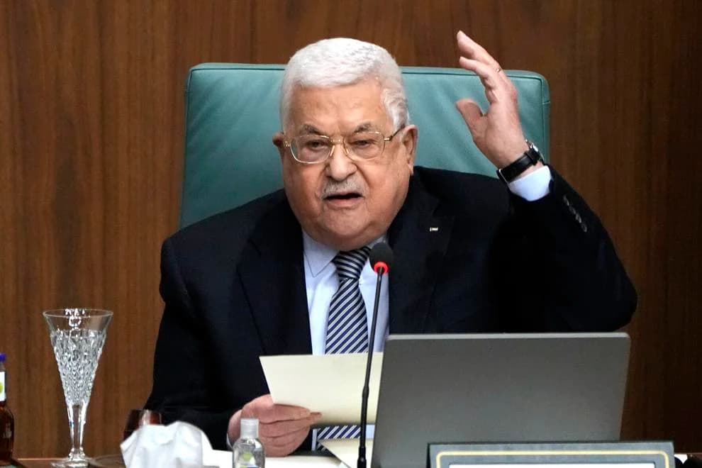 Presiden Palestina Pecat 12 Gubernur di Tepi Barat-Jalur Gaza