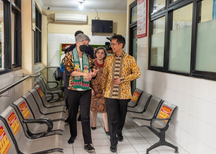 Menkes Budi Bersama Menlu Australia Kunjungi Puskesmas Setiabudi