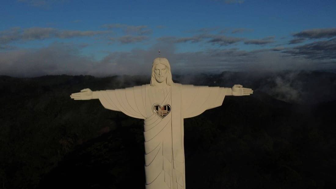 Brasil Memiliki Patung Yesus Baru yang Menjulang Tinggi