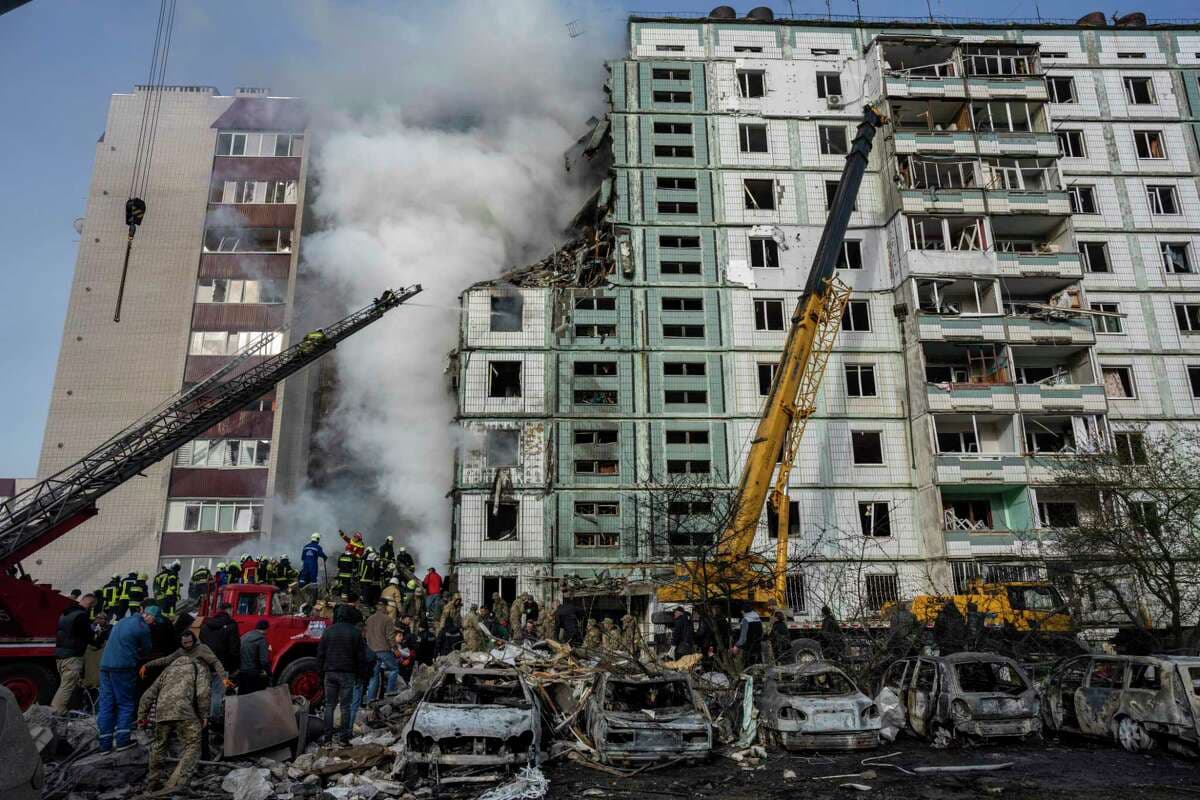 Serangan Rudal Rusia di Ukraina Tewaskan 26 Orang, Termasuk 5 Anak