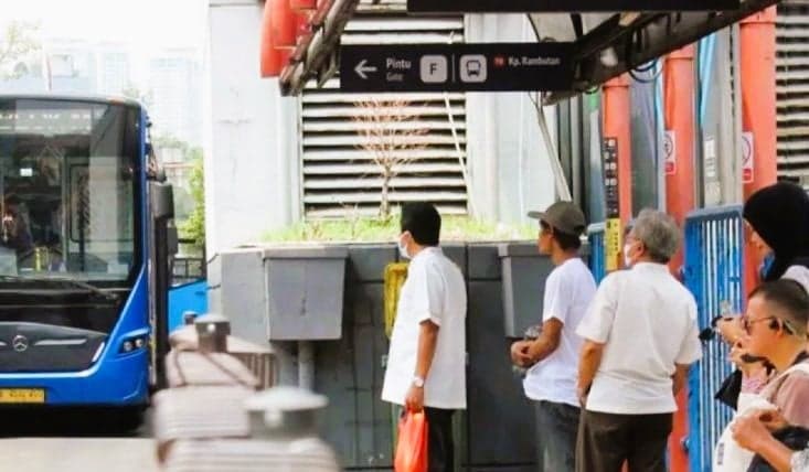 Jelang Libur nasional Pemilu 2024, TransJakarta Tetap Layani Pelanggan