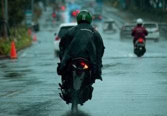 Sore Hari, Jaktim dan Jaksel Akan Turun Hujan