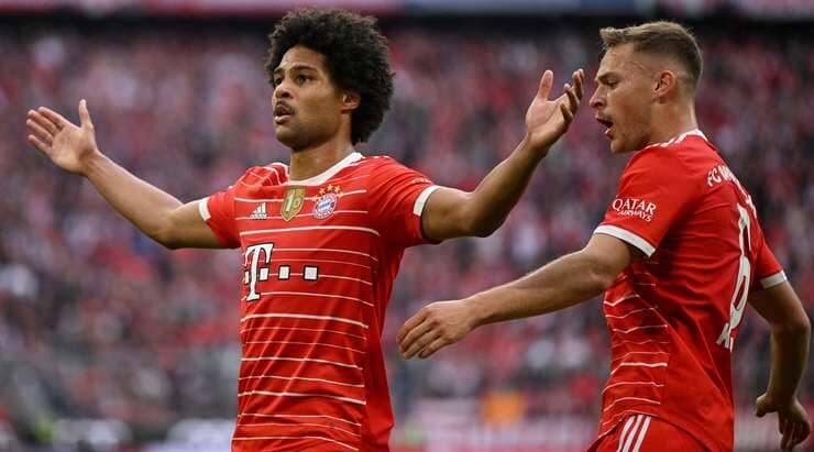 Bayern Munchen 2-2 Stuttgart, Die Roten Pesta Gelar