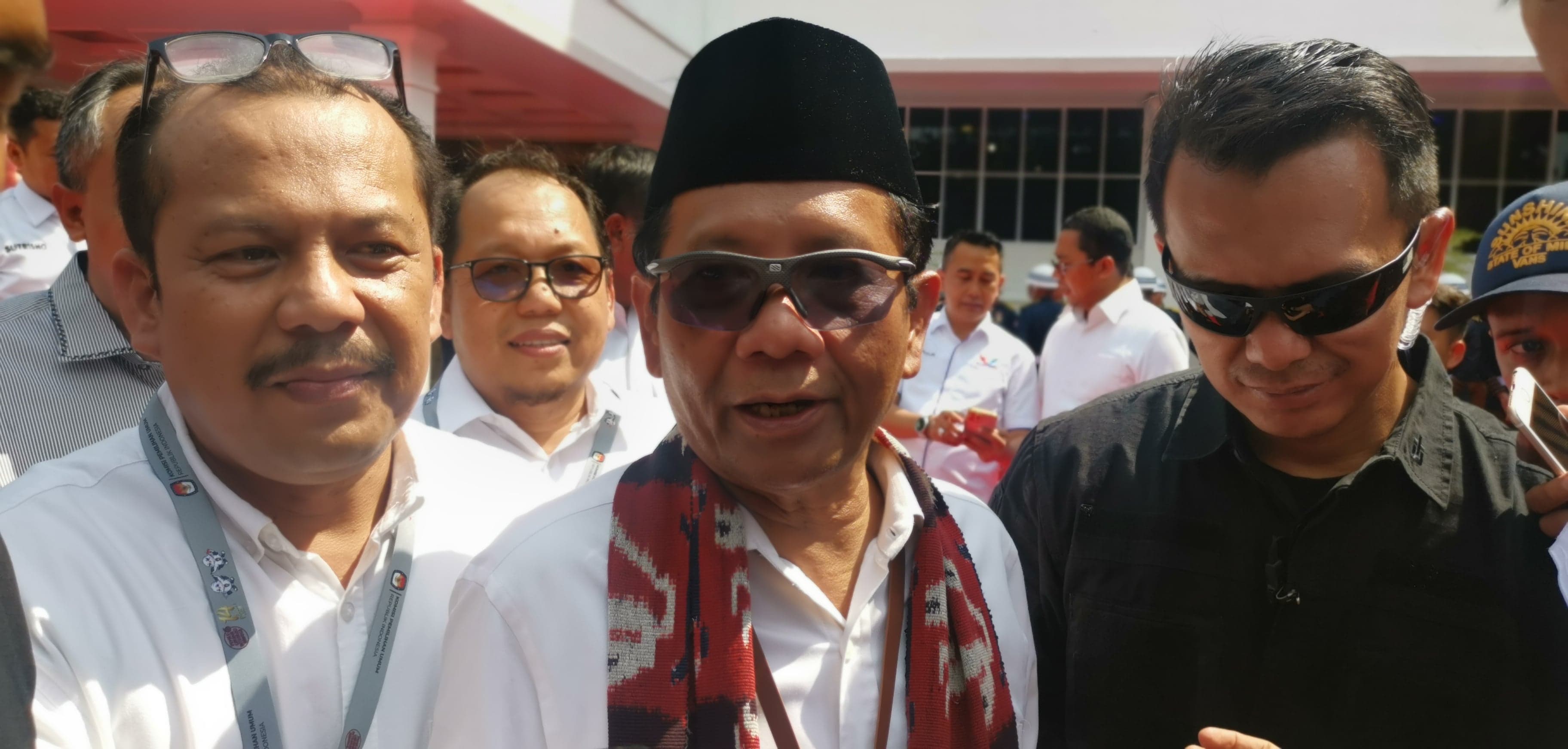 Jelang Putusan MKMK, Mahfud Percaya Kredibilitas Jimly Asshiddiqie