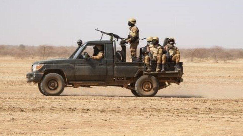 16 Tewas dalam Serangan Pangkalan Militer Burkina Faso