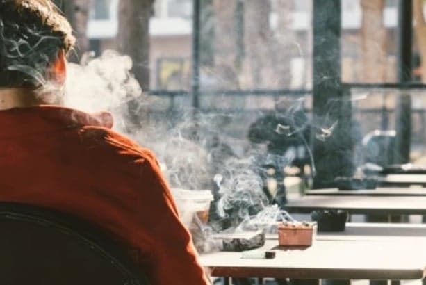Dekati Musim Kampanye, Produksi Rokok Anjlok