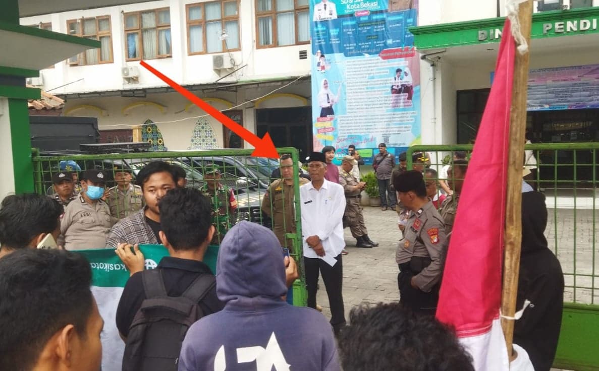 Disdik Kota Bekasi Digeruduk Massa Akibat Dugaan Pungli Honor Guru, UU Syaiful Mikdar: Mereka Hanya Dapat Info Sepenggal!