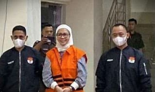 Hadapi Perlawanan Karen Agustiawan, KPK Bawa Ratusan Bukti Dugaan Korupsi LNG