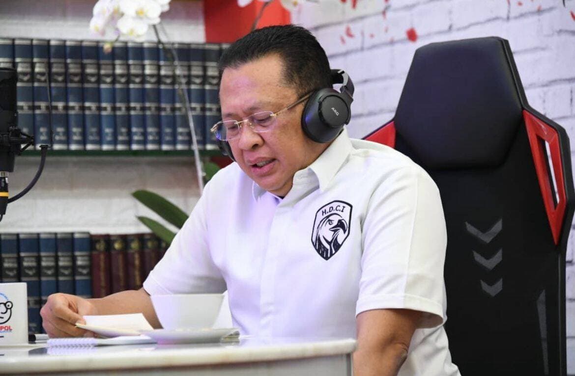 Telp Kepala BNPB, Bamsoet Beri Semangat Tangani Korban Erupsi Semeru