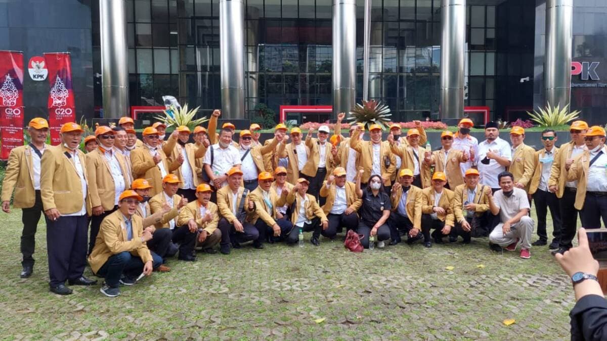 Presiden Diminta Evaluasi Menteri ESDM, Wamenkumham, dan Dirjen Minerba terkait Izin Tambang