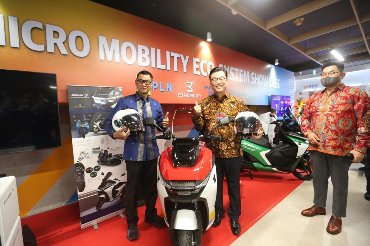 Hyundai dan PLN Bangun Pabrikasi Sepeda Motor Listrik