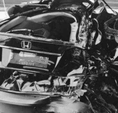 Dinda Kanyadewi Alami Insiden Mengerikan Mobil Ditabrak Sampai Ringsek