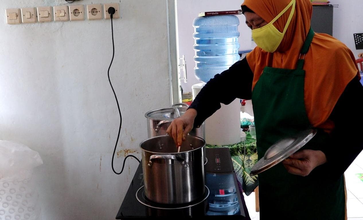 Pakai Kompor Induksi, Omzet UMKM Binaan PLN Melonjak