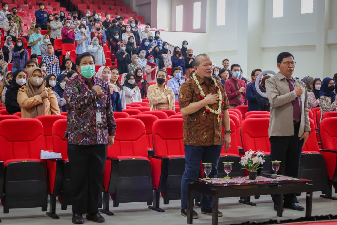 LaNyalla Dukung Penuh Lulusan UHW Perbanas Menjadi Enterpreneur