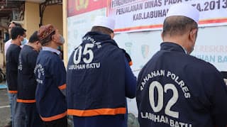 Enam Tersangka Korupsi Perjalanan Dinas Fiktif Anggota DPRD Labuhanbatu Ditahan