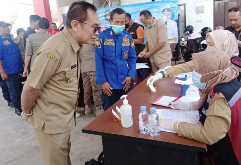 Satpol PP Kota Blitar Lakukan Tes Urine