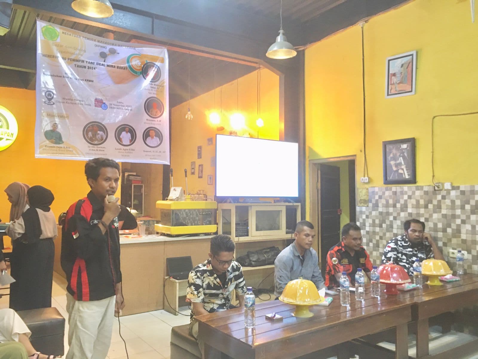 KPMM Gelar Dialog Kepemudaan Soal Kepemimpinan Daerah Muna Barat 2024